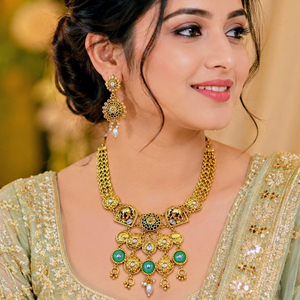 Ensemble collier et boucles d'oreilles longs pour femme JeweleMarket, plaqué or, avec cristaux et strass, style ethnique, pour mariage, fiançailles, anniversaire - Product Image 3