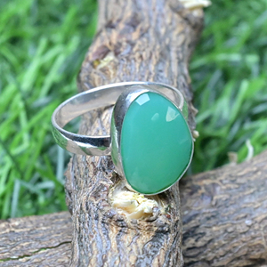 Bague Statement Vintage pour Femme Anvika Gems Jewels, en Argent Plaqué Oxydé Fait Main, Sertie de Chrysoprase Verte Certifiée - Product Image 3