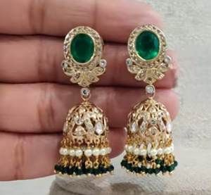 Parure de bijoux de mariée luxueuse Jadau Kundan, collier et boucles d'oreilles, plaqué or vert traditionnel, bijoux de temple, bijoux de mariage indiens de créateur - Product Image 2