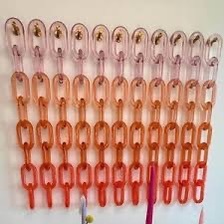 Adornos de Pared Curvos de Acrílico Ecológicos de Estilo Art Deco Moderno de ILAHI, Adornos Colgantes Hechos a Mano con Patrón Vertical en Forma de Cadena - Product Image 3