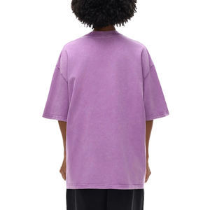 เสื้อยืดคอกลมทรงหลวมสไตล์สตรีทแวร์สำหรับผู้หญิงและผู้ชาย  รับผลิตแบบ OEM/ODM พร้อมสกรีนโลโก้ตามสั่ง  ผ้าเจอร์ซีย์คอตตอน 100%  ฟอกสีแบบ Acid Wash - Product Image 3