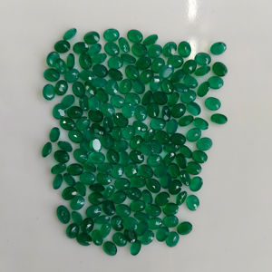 Onyx vert naturel 5x4MM taille ovale, pierre précieuse de qualité supérieure pour la fabrication de bijoux, Red Mountain Gems - Product Image 1