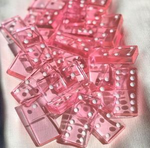Jeu de dominos moderne en résine aux couleurs attrayantes pour les collections de jeux à domicile, les fêtes de famille et les activités de loisirs - Product Image 1