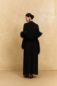 Robe noire en maille mousse extensible, tissée, mi-longue, col roulé, manches classiques, rayée, boutonnée, minimaliste, simple, pour l'été, ODM OEM - Product Image 2