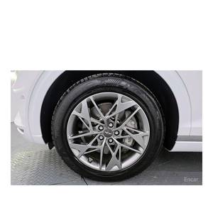 Genesis GV70 2.5T AWD 2024, SUV a Gasolina con 28,235 km, Volante a la Izquierda, Caja de Cambios Automática, Asientos de Cuero, Cámara Trasera - Product Image 5