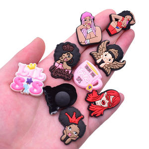 Figurines de personnages de dessins animés populaires pour filles noires, en PVC souple, décorations 3D pour chaussures de jardin, breloques pour sabots - Product Image 4