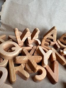 Lettres de l'alphabet en bois décoratives pour la décoration de la chambre des enfants, panneau de nom personnalisé, œuvre d'art créative sur le thème de la crèche - Product Image 2