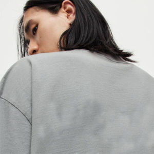 Camiseta Oversize Gris Lisa para Hombre, Casual, Manga Corta, Ajuste Holgado, Cuello Redondo, Antiencogimiento, Algodón y Fibra de Bambú - Product Image 5