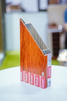 Vente directe usine : Profilés aluminium pour portes et fenêtres coulissantes série 6000, grain de bois, Song Hong Vietnam – Pliage, découpe, soudage