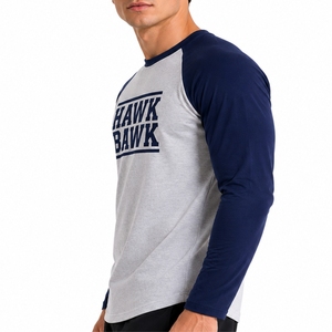 Chemise décontractée à manches longues pour homme, style raglan moderne contrastant, col rond, jersey décontracté en coton, logo imprimé sur le devant, sur mesure - Product Image 3