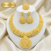 Parure de bijoux de mariée plaquée or de créateur nigérian avec pendentif goutte d'eau et collier à chaîne en boîte