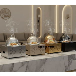 Juego de tres calentadores de comida metálicos de diseño tradicional, cacerola hecha a mano, olla metálica elegante y clásica. - Product Image 5