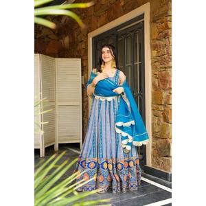 Vestido de diseñador y hermosa Dupatta XS para un look de fiesta - Product Image 6