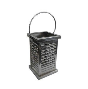 Lanterne à bougie en métal argenté, motif grillagé à lattes, poignée en forme d'arche ronde, dessus ouvert, cadre carré en fer, décoration de centre de table - Product Image 1