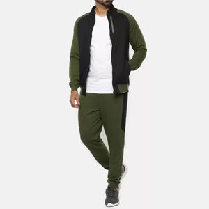 Ensemble de survêtement léger en polyester pour hommes, personnalisation complète, survêtements en gros disponibles dans toutes les tailles, survêtement 100% coton - Product Image 3