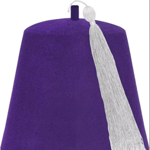 Gorro Fez Masónico Liso - Lana Morada con Borlas de Varios Colores, Tipo de Tela: 100% Lana, Instrucciones de Cuidado: Lavar Solo a Mano - Product Image 1