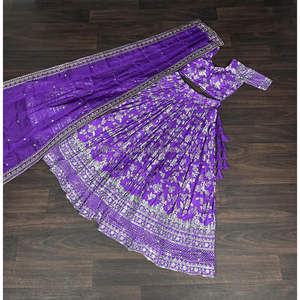 ชุด lehenga choli ผ้าแจ็คการ์ดแท้ย้อมสี - Product Image 1