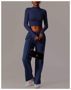 Fabricantes de Ropa Deportiva Profesional Personalizada, Conjunto de Top Corto de Manga Larga y Pantalones Deportivos de Pierna Recta para Mujer, Conjunto Deportivo Personalizado - Product Image 6
