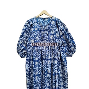 เสื้อโบฮีเมียนแขนยาวพิมพ์ลายดอกไม้ผ้าฝ้ายสีขาวแขนยาวดีไซน์เนอร์จากนักออกแบบ - Product Image 5