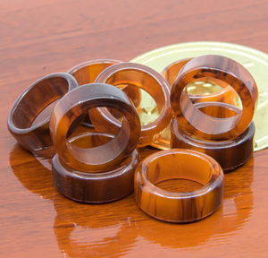 Fabricación de Anillos de Servilleta de Resina Epoxi al Precio Más Bajo, 7 Piezas, Anillos de Servilleta Personalizados en Tamaño y Forma para Uso en Mesa de Comedor - Product Image 5