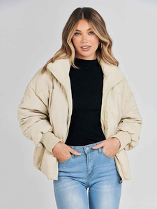 Veste d'hiver matelassée pour femme en polyester enduit, à capuche, manches longues, en tissu matelassé chaud, fermeture éclair, tendance, pour le quotidien - Product Image 4