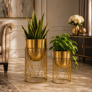 Soporte de Metal Dorado para Plantas con Maceteros Decorativos, Elegante Exhibidor de Macetas para Interiores, para Sala de Estar, Dormitorio, Balcón - Product Image 1