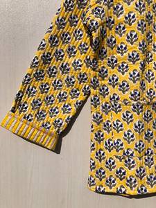 Chaquetas Acolchadas con Parches Estampados Personalizados, Elegantes y Hechas a Mano con Estilo Kantha, Cómodas y Atemporales - Product Image 2