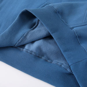 Sudadera con Capucha Negra de 500g, Personalizable con Logotipo, Estilo Urbano, Lisa, de Algodón Grueso, Oversize y Corta para Hombre - Product Image 4