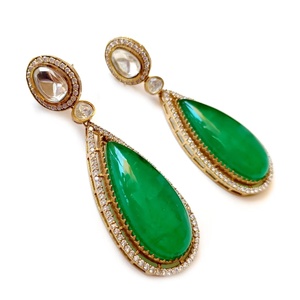 Pendientes Kundan con Campanas, Chapados en Oro de 22K, Colgantes, Estilo Indio, para Novia, Boda, Fiesta, Vintage, Tradicionales - Product Image 1