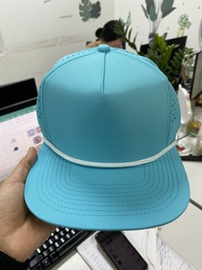 Casquette Snapback 5 Panneaux Personnalisable avec Logo et Couleur, Découpée au Laser et Perforée, avec Cordon, Fabriquée au Vietnam, Style Vintage Classique pour Adulte - Product Image 5