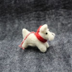 Llavero de Perro Blanco Hecho a Mano con Fieltro de Lana y Bufanda Roja, Decoración Artesanal de Animales - Product Image 4