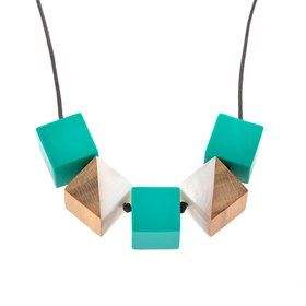 Collier artisanal élégant en perles de résine et de bois, bijoux tendance pour les fêtes et les tenues décontractées, assortiments de perles et de perles - Product Image 6