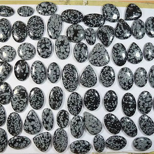 Cabujón de obsidiana negra natural en forma de copo de nieve, gema curativa para la fabricación de joyas, piedras preciosas de origen ético, mayorista de Jaipur. - Product Image 1