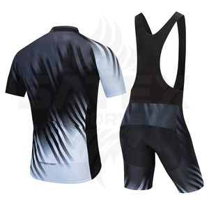 Ensemble de Vêtements de Cyclisme Tendance pour l'Été : Maillot et Cuissard de Vélo pour Femme - Product Image 4