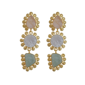 Pendientes de Perlas de Agua Dulce y Cuarzo con Baño de Oro y Constelaciones Bohemias de Laxmi Jeweller, Diseño Contemporáneo para Mujer - Product Image 1
