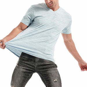 T-shirt pour homme en coton 100% gris clair à col en V, décontracté, à manches courtes, respirant, séchage rapide, pour la salle de sport, le quotidien, doux et confortable - Product Image 4