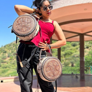 Nuevo estilo occidental, herramientas de mano talladas, bolso elegante, Bolso de piel de vaca, bolso cruzado, cantimplora, bolsos bohemios para mujer - Product Image 3