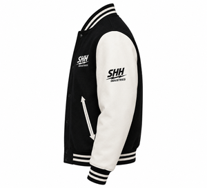 แจ็คเก็ตวาร์ซิตี้สีดำขาวแบบกำหนดเองของ SHH INDUSTRIES สำหรับผู้ชาย ปักลายเชนิลล์ แจ็คเก็ตเบสบอลแบบ Letterman แขนหนัง - Product Image 3