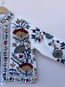 Chaqueta Bomber Acolchada de Algodón con Estampado Artesanal para Unisex, Elegante Cuello Mao, Mangas Largas, Cierre de Cremallera - Product Image 3