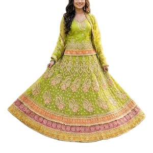 Robe longue élégante en organza vert brodé, coupe trapèze, col en V, manches longues, motif cachemire fait main, pour soirée de printemps - Product Image 3