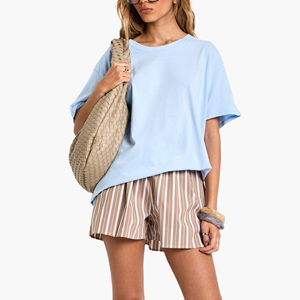 Camiseta de Mujer de Alta Calidad, 100% Algodón, 220 g/m², Ecológica, Ligera, Corte Regular, con Logotipo Personalizado y Apliques, para Verano - Product Image 2