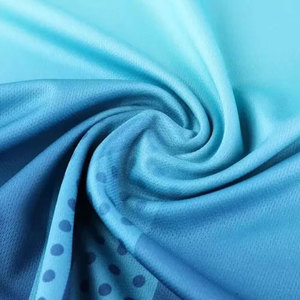 Uniforme de Fútbol Personalizado, Transpirable, de Poliéster, Conjunto de Camiseta y Pantalones Cortos para Adultos - Product Image 5
