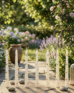 Velas Cónicas Elegantes con Delicados Motivos de Corazón Dorado, Aroma Floral, Cera de Soja, Sin Humo, para el Día de San Valentín, Navidad, Decoración Romántica - Product Image 2