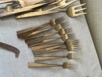 Ensemble de couverts modernes en laiton, finition laquée mate, designs personnalisés, durables, écologiques, pour la maison, les hôtels, les restaurants, les fêtes