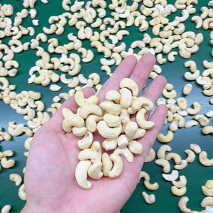 Service 24 heures sur 24 : Noix de cajou, amandes de cajou SANTIGO, normes européennes, kaju en vrac, amandes en vrac - Product Image 1