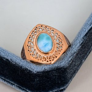 Anillo de Larimar Vintage con Corte Ovalado y Engaste de Bisel, Chapado en Oro Rosa, Plata de Ley 925 Sólida, Banda Ornamentada, Anillo Unisex - Product Image 1