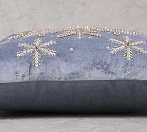 Housse de coussin décorative à bas prix avec broderie complexe pour salon, chambre, salle de séjour et intérieur de maison élégant - Product Image 2