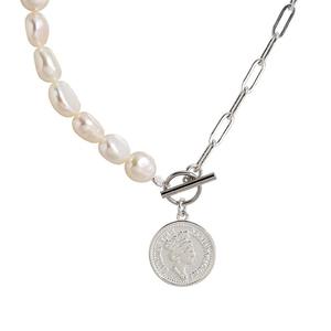 Collier pendentif en forme de pièce de monnaie avec portrait en perle d'eau douce de style rétro français pour femmes, personnalité coréenne polyvalente avec chaîne de clavicule - Product Image 5