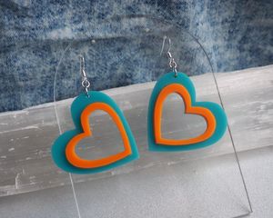 Boucles d'oreilles en résine époxy faites à la main, bijoux fantaisie pour femmes, boucles d'oreilles colorées et légères pour tous les jours et les fêtes - Product Image 3