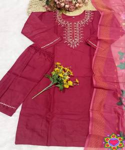 Conjunto de ropa de oficina de algodón slub de moda con bordado, top, pantalón y dupatta, de secado rápido, multicolor, para mujer, estilo étnico, en stock. - Product Image 3